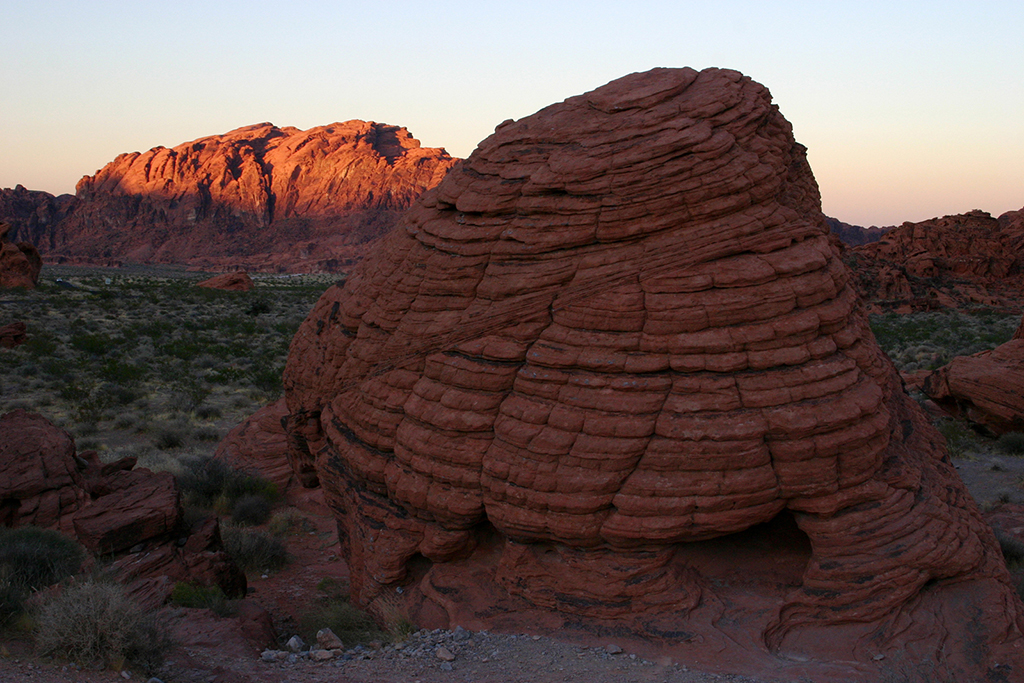IMG_212.JPG - Beehive Rock, Valley of Fire State Park