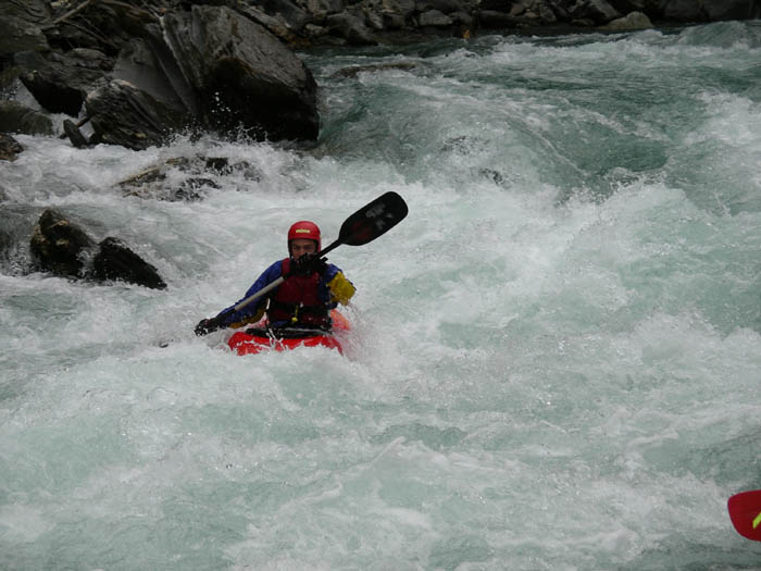 IMGP7212 ... then I enjoyed the river with the kayak