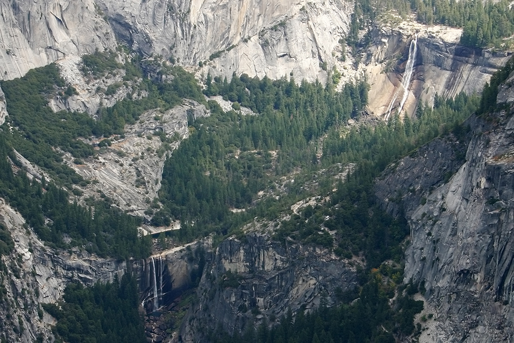 IMG_053.JPG - Vernal and Nevada Fall, Yosemite National Park