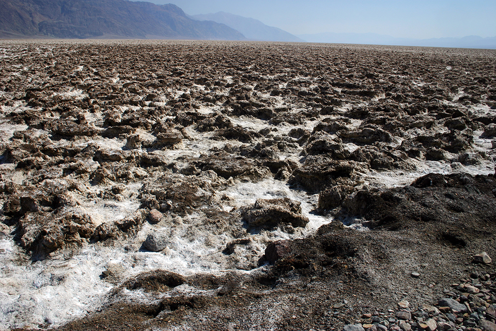 IMG_020.JPG - Devils Golf Course  in Death Valley National Park