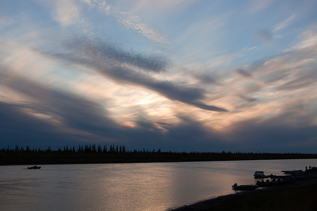 IMG_278.jpg - Inuvik at 69° N