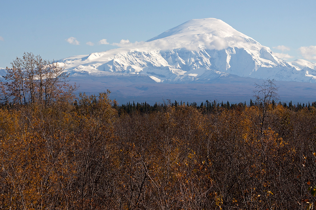 IMG_504.jpg - Mount Sanford (4949 m) (Wrangell - St. Elias National Park